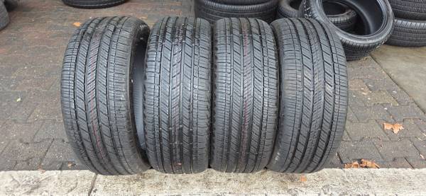 4 - 225/45 18 Bridgestone 01057 Used Tires 1