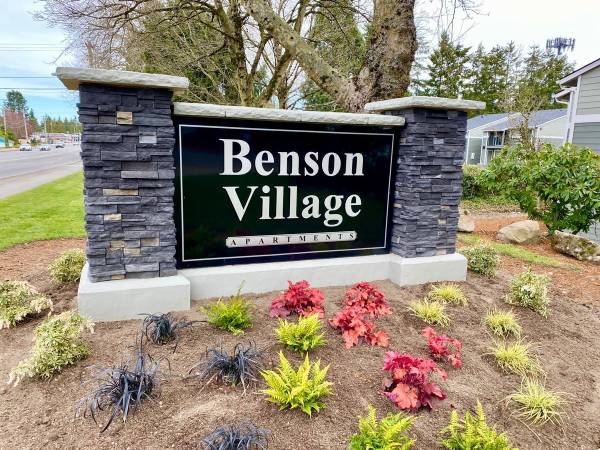 $1,945 / 2br - 815ft2 - Seamless Living in Kent: In-Unit Laundry & Efficient Appliances (Kent)63934420230146122