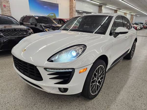 2016 Porsche Macan 1