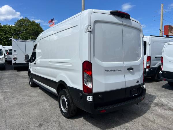 2023 Ford Transit 250 Medium - Photo 5