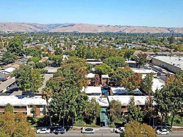 $2,375 / 1br - 585ft2 - Mantenimiento en el lugar, Lavavajillas, 1B/1B (fremont / union city / newark)63824142884739120