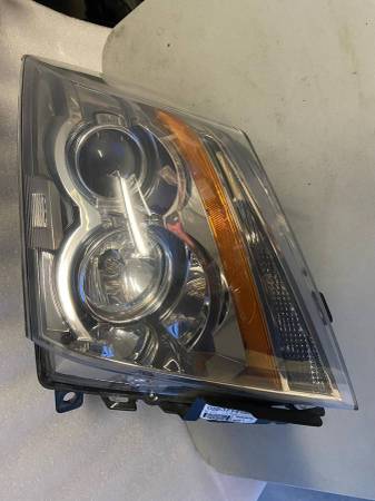 2008-2014 Cadillac cts  headlight 1