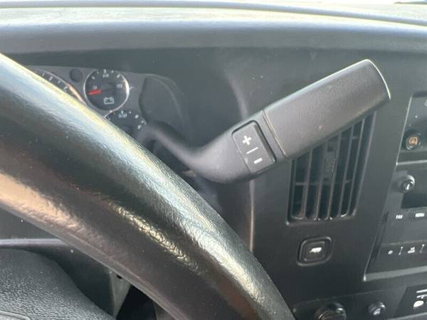 2021 Chevrolet Express 2500 - Photo 14