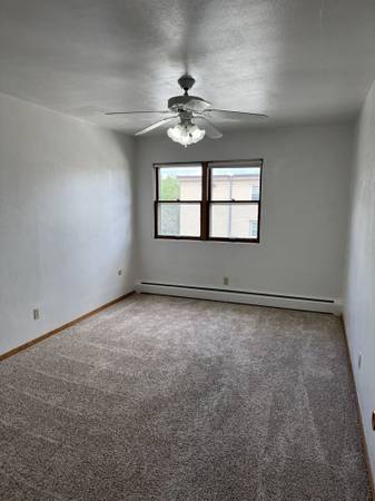 $1,225 / 1br - 750ft2 - LARGE ONE BEDROOM APT.WITH GARAGE AND PATIO (ST. PAUL, MN)63990382949379120