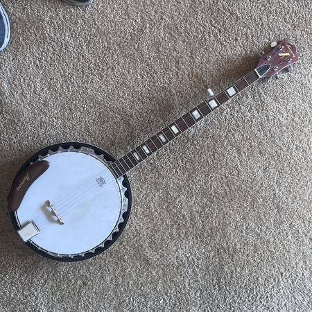 Vintage Harmony 5-String Resonator Banjo + Gig Bag, Picks & Instructio 1