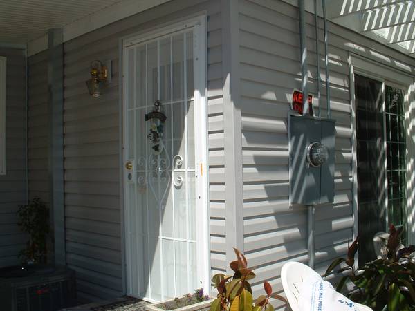 A 1 Builders is Offering 30 % Discount on Maintenance Free Siding 1