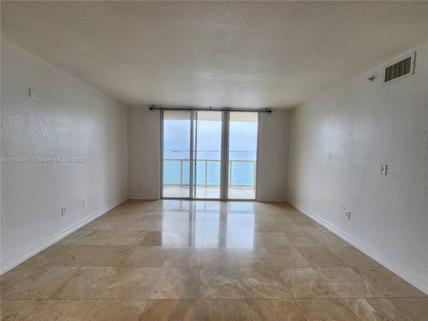 $3,050 / 2br - 1109ft2 - Enjoy the Gleaming Water in this Renovated 1bd! (North Bay Village)64001848266243121
