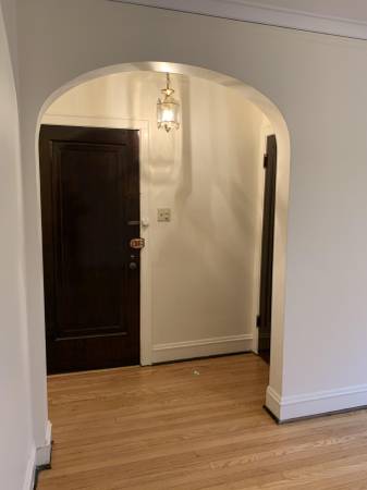 $1,660 / 1br - 750ft2 - Vintage Lovers Dream! (Edgewater)63959878385411122