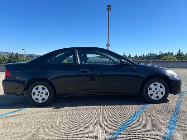 2005 Honda Civic Coupe VP (transmisión manual de 5 velocidades) - $4,000 (Bellevue)63613978798593123
