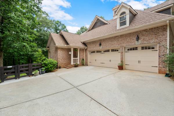 $1,495,000 / 6br - 8900ft2 - Secluded Estate on 8.45 Acres (Dawsonville, Ga)63738115301377124