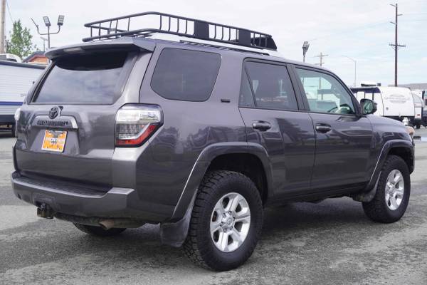 2016 Toyota 4Runner SR5 4WD 4X4 4.0 V6 SUV DE 3.ª FILA - $26,995 (Anchorage)63470605436931124