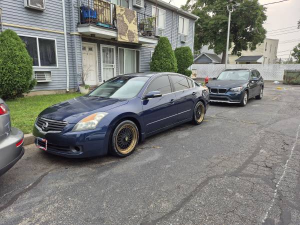 09 Nissan Altima 6spd - $2,500 (Staten Island)63441376809987121