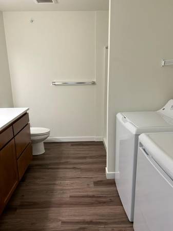 $2495.00 / 2br - 1200ft2 - Bay View Unit for Rent - Top Floor!63920958636547124