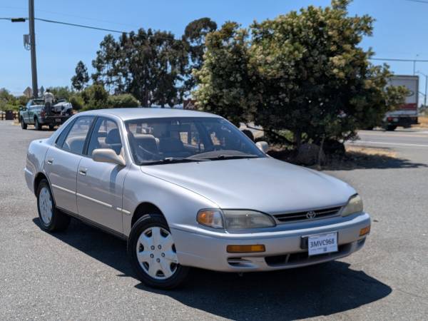 Toyota Camry LE cold 🥶 A/c - $2,200 (hayward / castro valley)63654701995009120