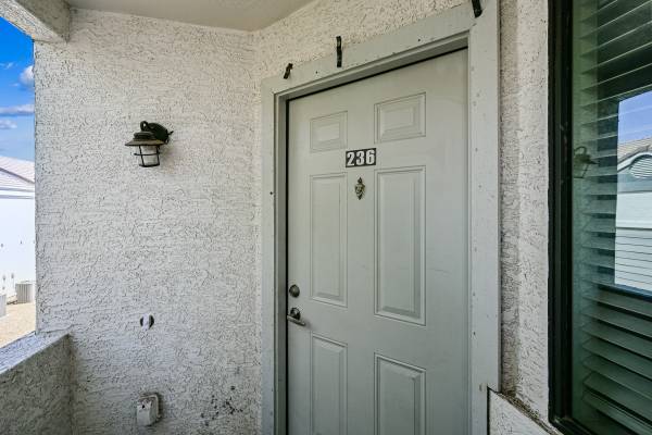 $1,699 / 3br - 1161ft2 - 3065 N 67TH AVE 236 (Phoenix)64024993590657121
