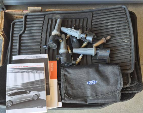 2015 Ford Fusion all weather mats and carpet mats NEW, Pahrump 1