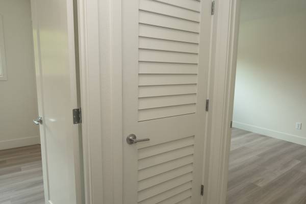 $1,900 / 2br - 910ft2 - Vida Moderna Espaciosa en Lake O ~ Aceptando Solicitudes 09/07 a la 1 AM! (Lake Oswego, Lakewood Bay, Millennium Park, Downtown LO)63615727029121124