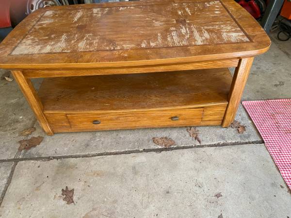 Old coffee table 1