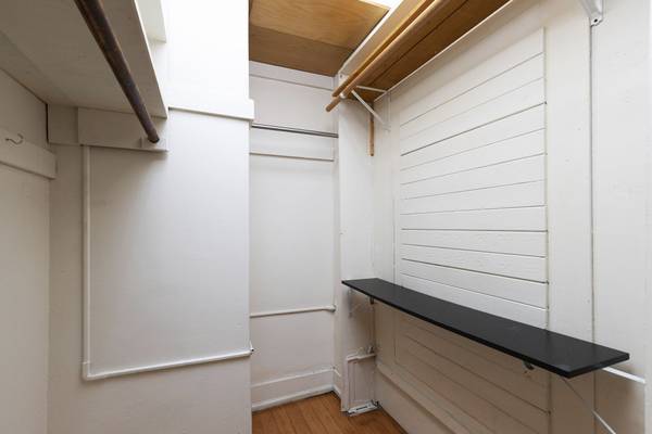 $1,550 / 1br - 870ft2 - $500 Off 1st Mo Rent! Timeless Character, Vintage Charm ~ Apply Now! (Uptown, Goose Hollow, SW Portland, Nob Hill)63895123637763124