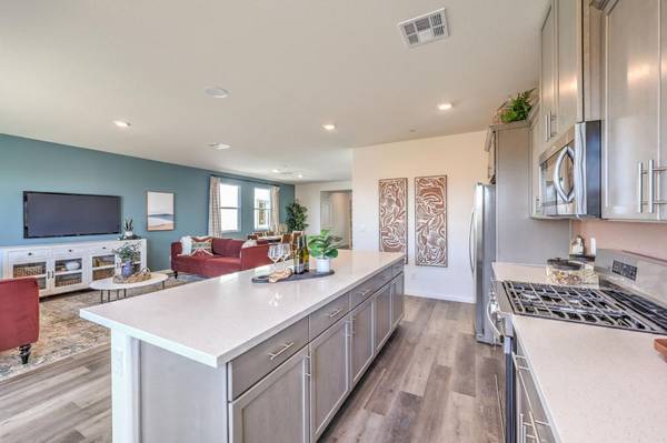 $570,000 / 5br - 3000ft2 - 3.875% for 7 year or 4.5% Fixed...Brand New Homes...4-6 bedrooms (Henderson/Las Vegas)62952586916225121