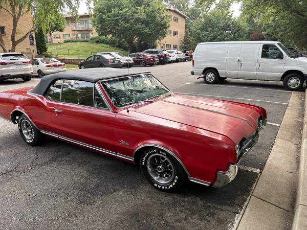 1967 Oldsmobile Cutlass Supreme - $11,99963618565521793123