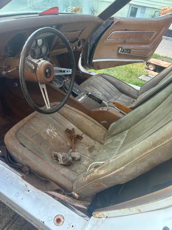 1971 Corvette coupe, números coincidentes, LT1, transmisión de 4 velocidades. ¡Encontrado en un granero! - $12,500 (Wantagh)63470613961985123