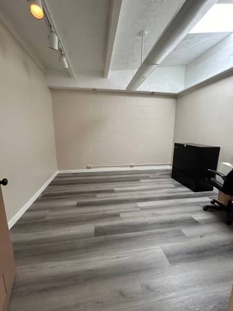 Office Space Ready to Lease! 1