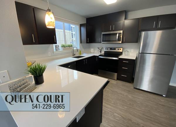$1,350 / 1br - Washer & Dryer Available, Pet Friendly + 1 Bed 1 Bath with AC (Queen Ave in Santiam)63945101938179120
