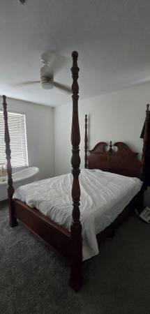 Queen sized Bedroom set 1