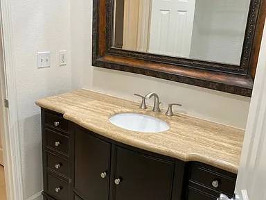 $1,400 / 2br - 995ft2 - Una Sala de Estar Llena de Luz (Irvine)64027920593665123