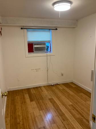 $2,500 / 2br - 2-bedroom apartment for rent, 1st floor $2,500 all included (East Elmhurst)63689788017027124
