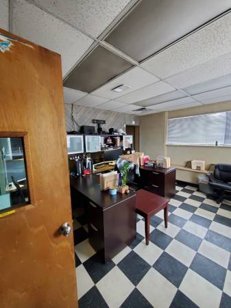 $2,500 / 1100ft2 - Almacén oficinal / Espacio para tienda, tinte para ventanas (NW Denver)63666649993347124