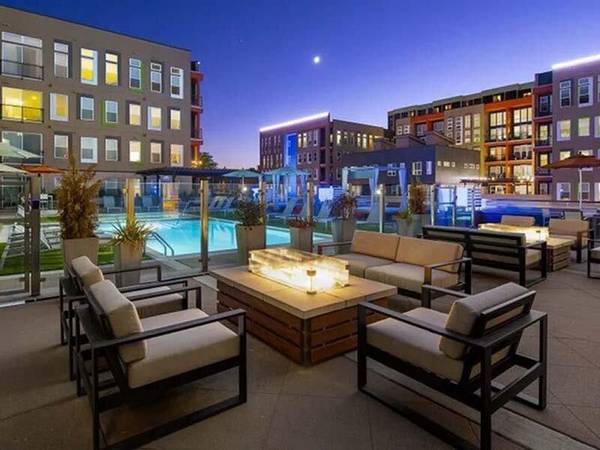 $1,589 / 554ft2 - Central Air & Heating, Added Storage Including Linen Cabinets* (University Park)63849270171137123