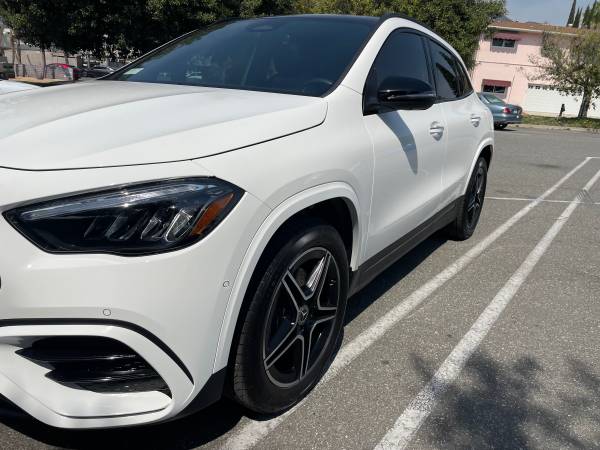 2024 Mercedes GLA 250 paquete AMG - $32,000 (Glendale)63469623568897122