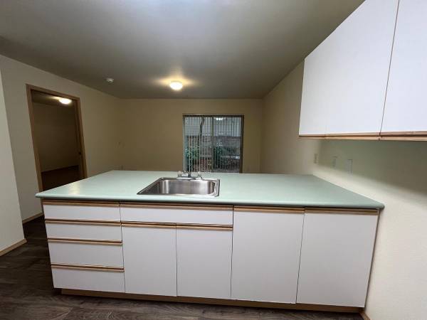 $1,701 / 1br - 537ft2 - Inviting 1 & 2 BR Apartments with Patio (Lynnwood)63852483468931122