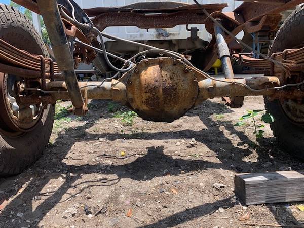 1994 2500 4x4 14 bolt rear end 1