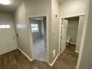 $2,489 / 3br - 1560ft2 - Stay Close to the Action – Yet Find Peace in Your Private Oasis! (Portland)63820882434563121