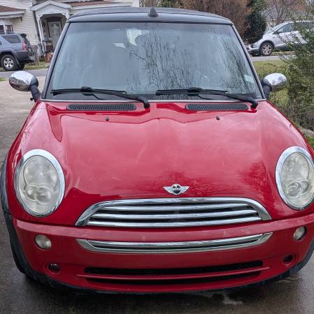 2005 Mini Cooper convertible 1