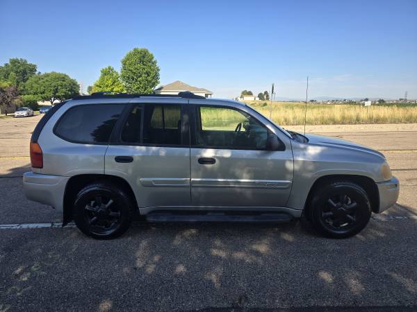 2004 GMC Envoy SLE 4WD 4.2 133k Miles!  Runs and drives great! - $5,500 (Greeley)63612387156737123