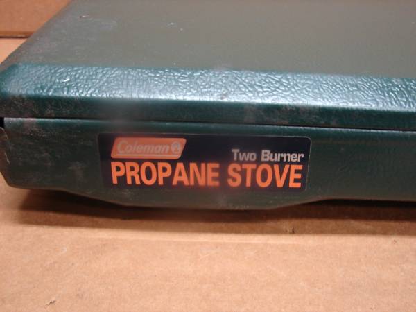COLEMAN TWO BURNER PROPANE STOVE 1