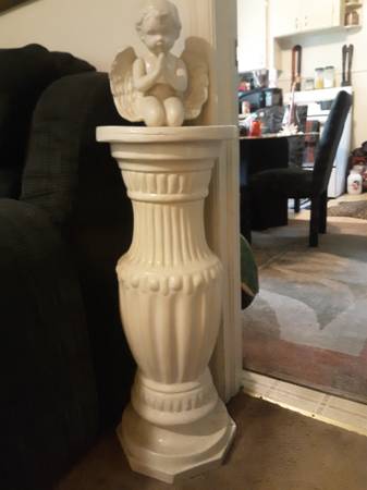Tall Column for Home or Business - $155 (Dothan)63440451044481120