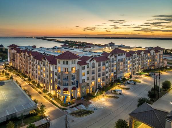 $1,399 / 1br - A New Upscale Apt in Rockwall with Lake Views - 4 WEEKS FREE (Rockwall/Rowlett)63796375257731120
