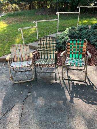3 Lawnchairs 1