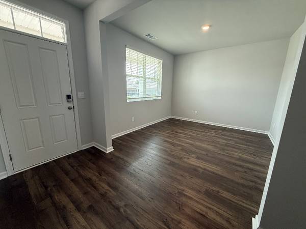 $2500.00 / 5br - 2511ft2 - Nuevo (sep. 2025) 5 habitaciones, 3 baños completos con garaje para dos autos, apto para mascotas63680301280257121