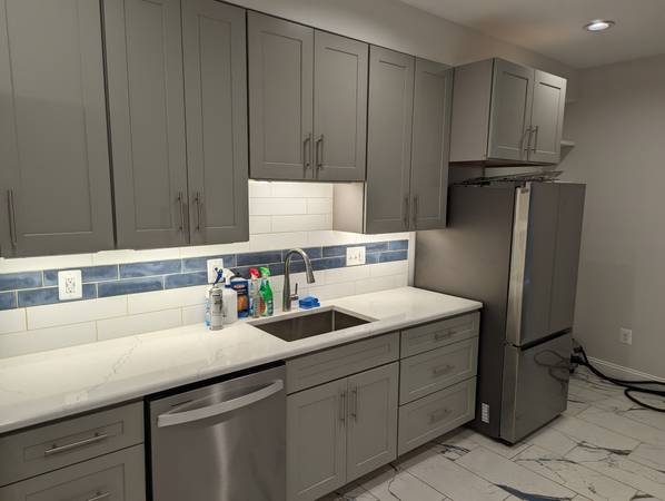 $2,800 / 2br - 1300ft2 - Beautifully Appointed Townhouse with 2 Car Parking in Federal Hill (Fed)63694945637891123