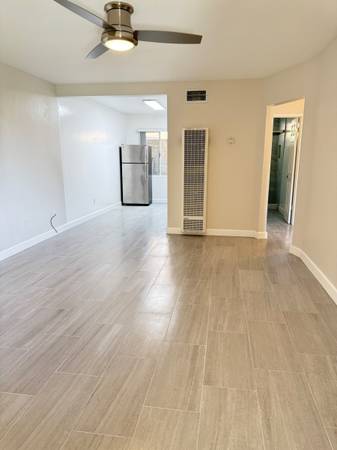 $2,695 / 2br - 775ft2 - LARGE 2 BEDROOM / 1 BATH ALMOST EVERYTHING NEW  $2695 (South Park)63819309958017120