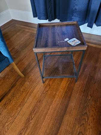 Modern Wood End Table 1