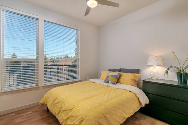 $1,795 / 2br - Sail Into Your New Home @ The Marc! Two Bed w/ a Terrace! (SE Portland, Mt Tabor, Hawthorne)64038885487619124