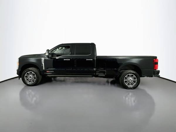2023 Ford F-350SD - Photo 5