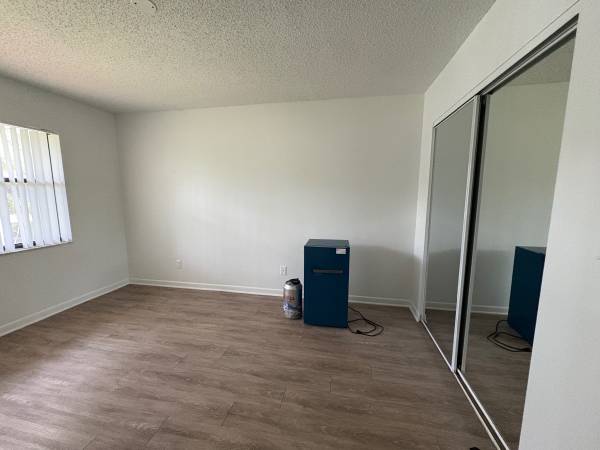 $900 / 2br - Room for Rent – Private Bathroom (For One Woman Only) (Stuart)63799881957889122